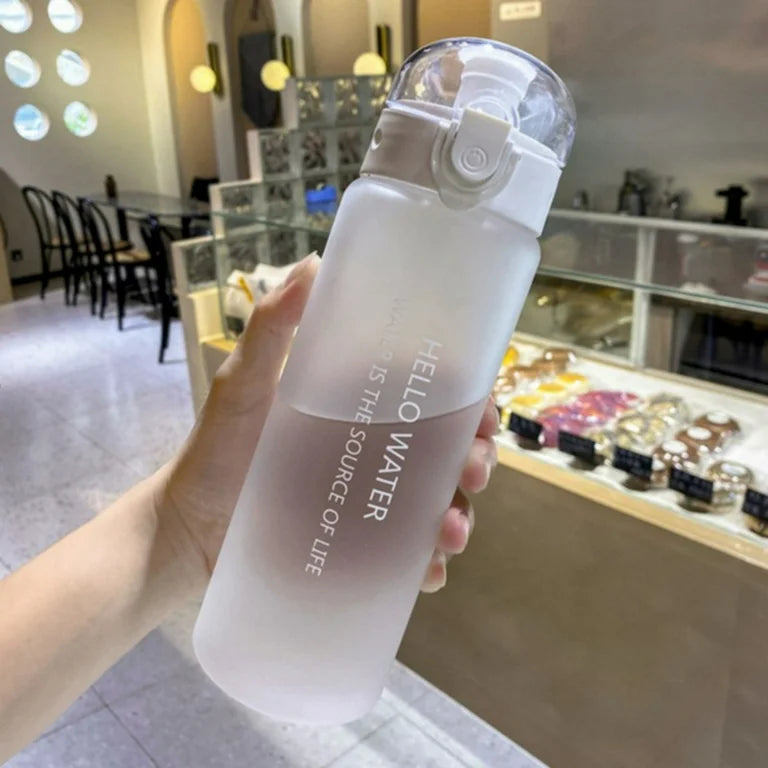 Hello water Freeze plastic water bottle 780ml